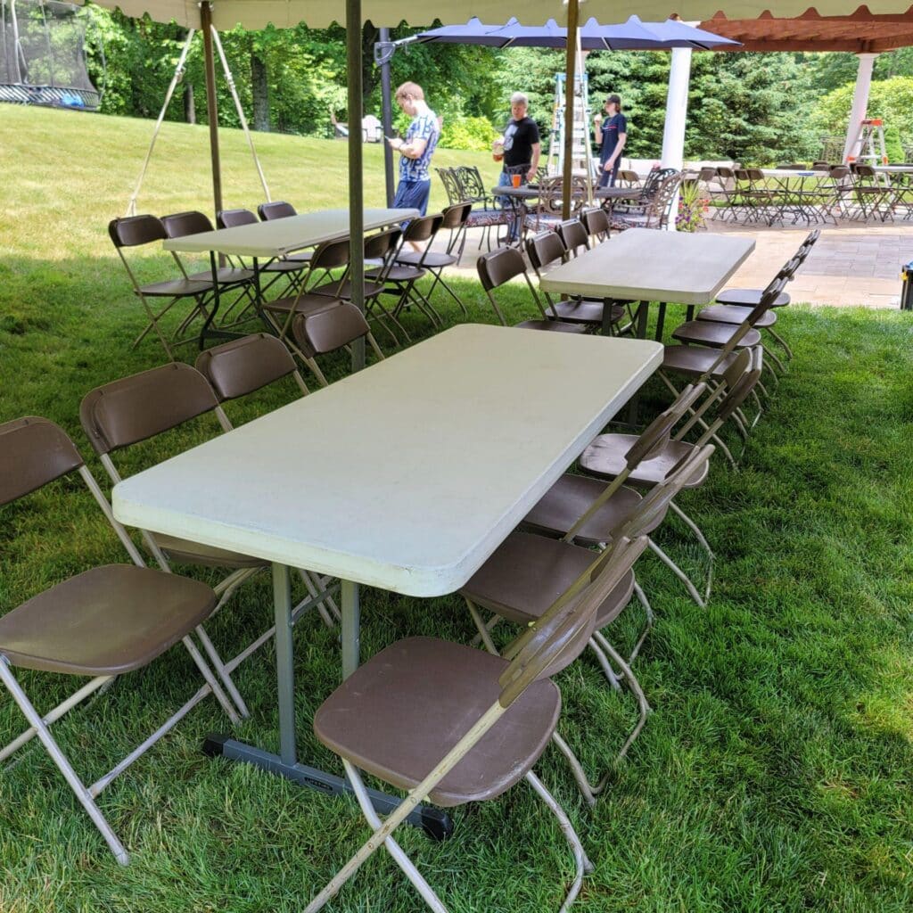 Get Basic Metal Folding Chairs on Rent in Pittsburgh Event Rentals Of